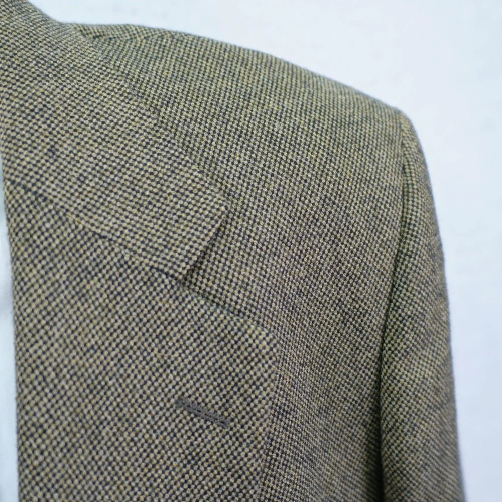 Jos A Bank Kent Tweed Wool Black Tan‎ Green Check 2 Button 1 Vent Sport Coat 44R